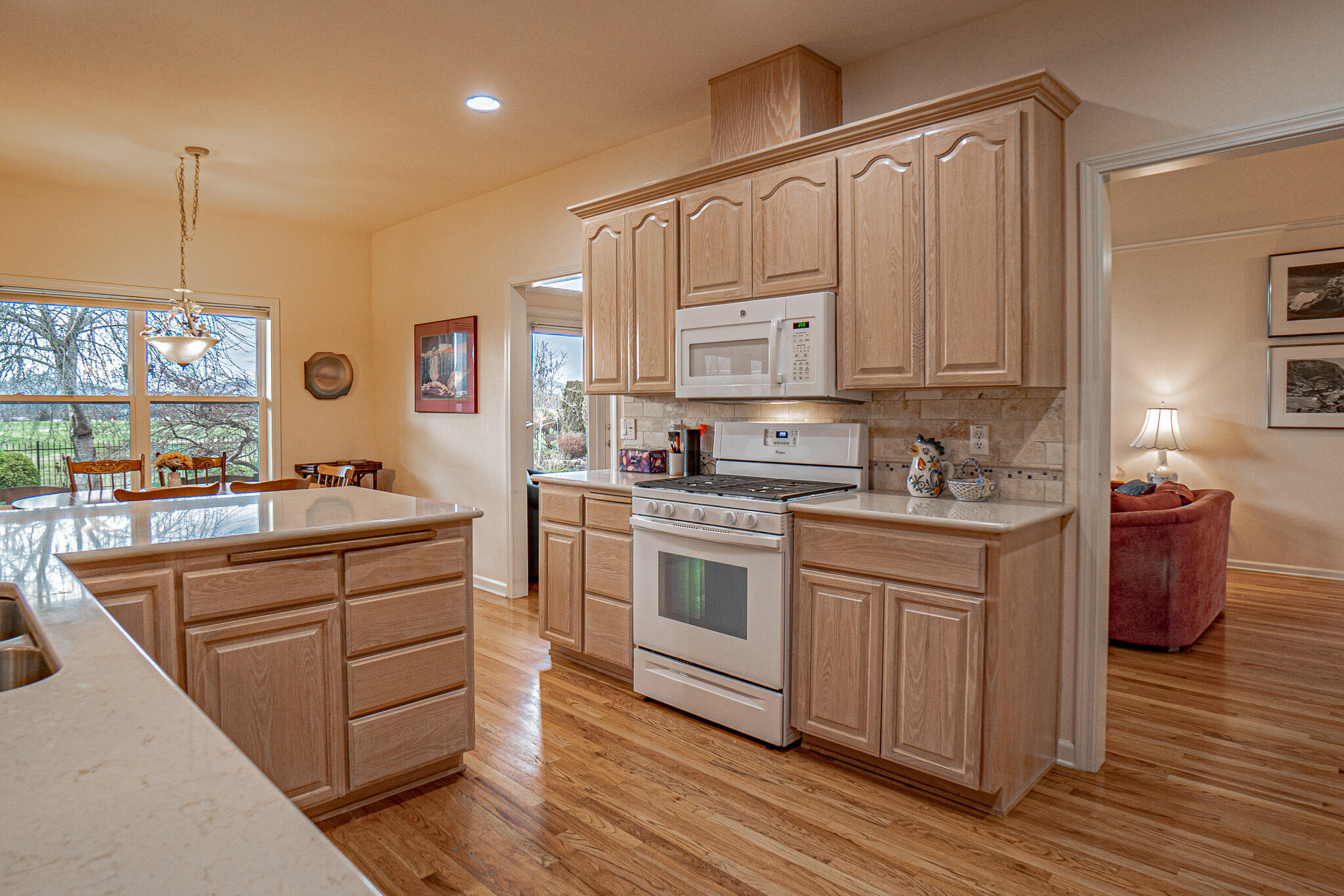 198 Prairie Landing Drive Eagle Point, OR 97524 - Photo 18 of 30 DSC05615-HDR