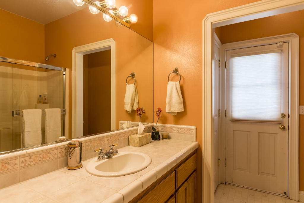 10050 Tilton Mine Road Redding, CA 96001 - Photo 17 of 35 hall bathroom