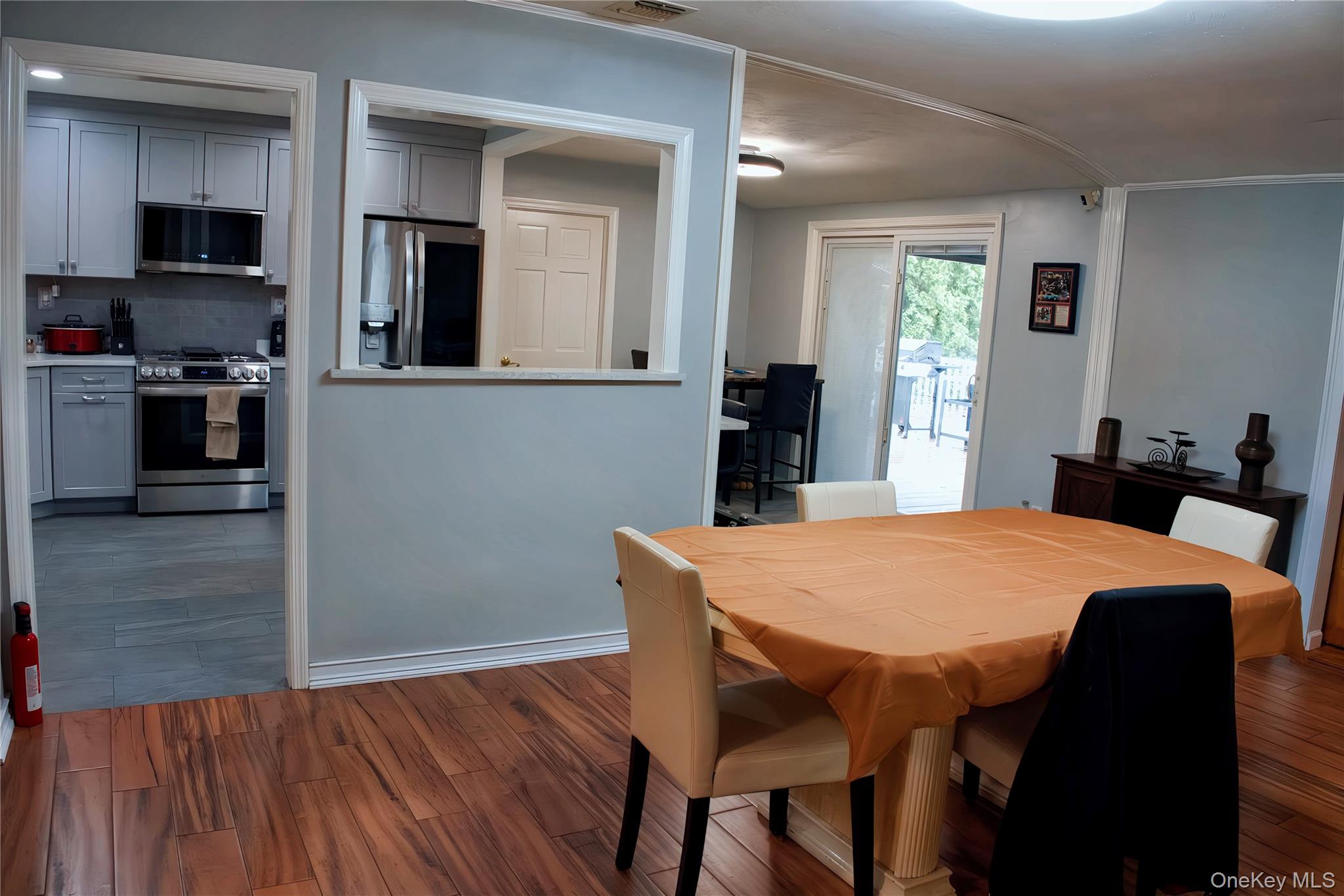 165 Randall Road Shoreham, NY 11786 - Photo 11 of 31 Great flow