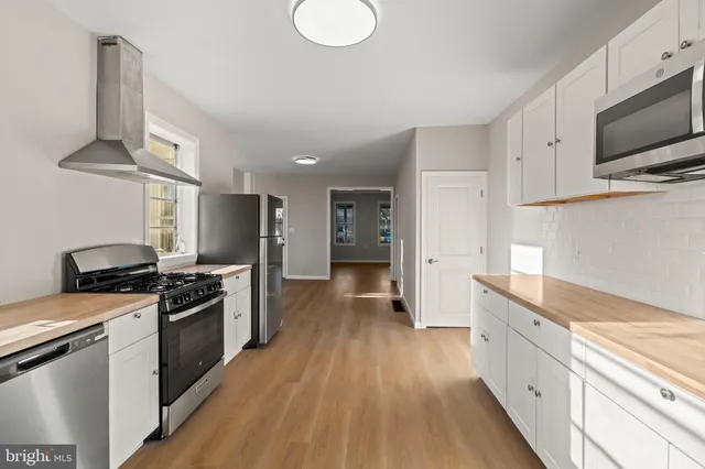 $2,400 | 606 Spruce Street, Delanco, NJ 08075