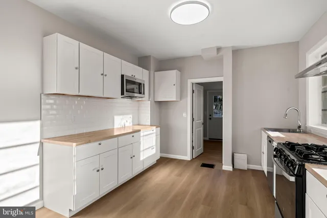 $2,400 | 606 Spruce Street, Delanco, NJ 08075