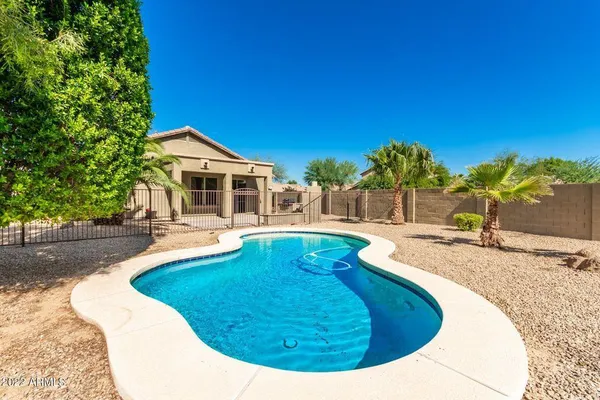 $2,150 | 15465 West Glenrosa Avenue, Goodyear, AZ 85395