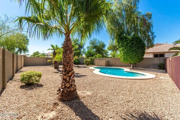 $2,150 | 15465 West Glenrosa Avenue, Goodyear, AZ 85395