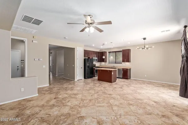 $2,150 | 15465 West Glenrosa Avenue, Goodyear, AZ 85395