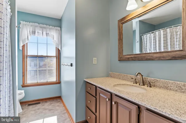 $425,000 | 16 Wetherburn Road, Enola, PA 17025