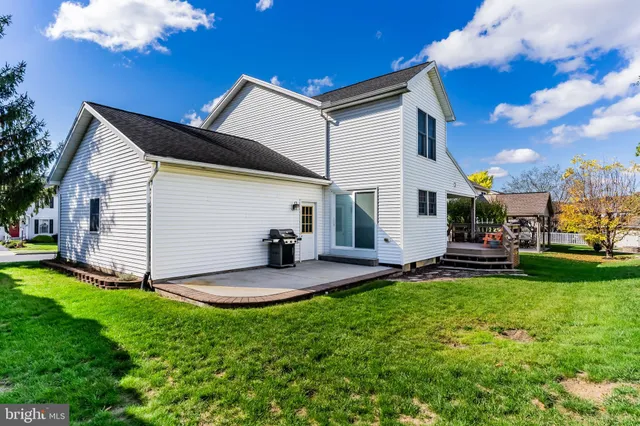 $425,000 | 16 Wetherburn Road, Enola, PA 17025