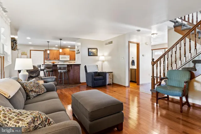 $425,000 | 16 Wetherburn Road, Enola, PA 17025