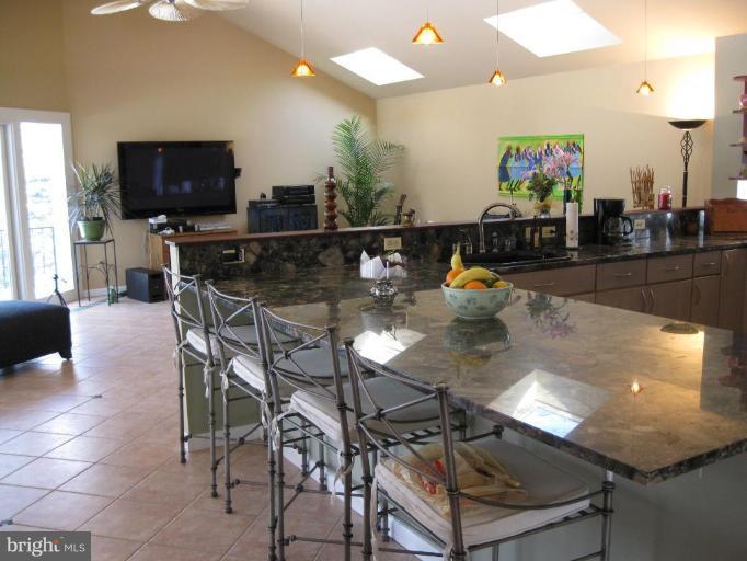 1204 Edgemont Road Towson, MD 21286 - Photo 4 of 25 GOURMET KITCHEN