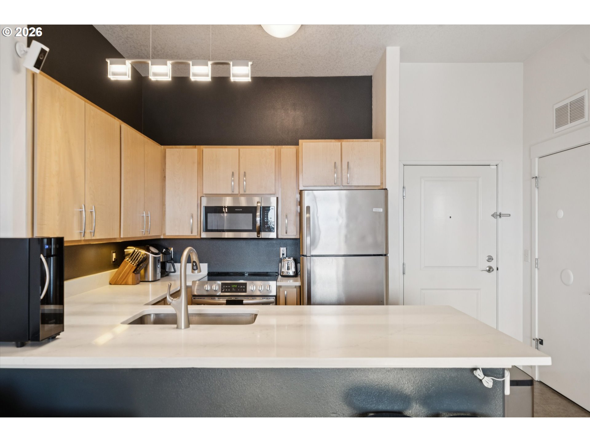 400 Northeast 100th Avenue, Unit 406 Portland, OR 97220 - Photo 16 of 37