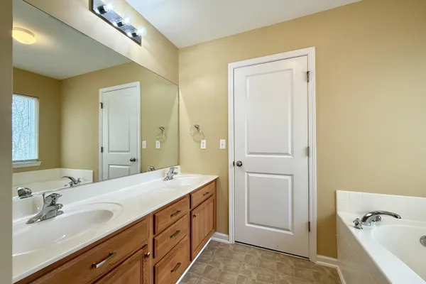 $2,050 | 257 Grand Oaks Drive, Ladson, SC 29456