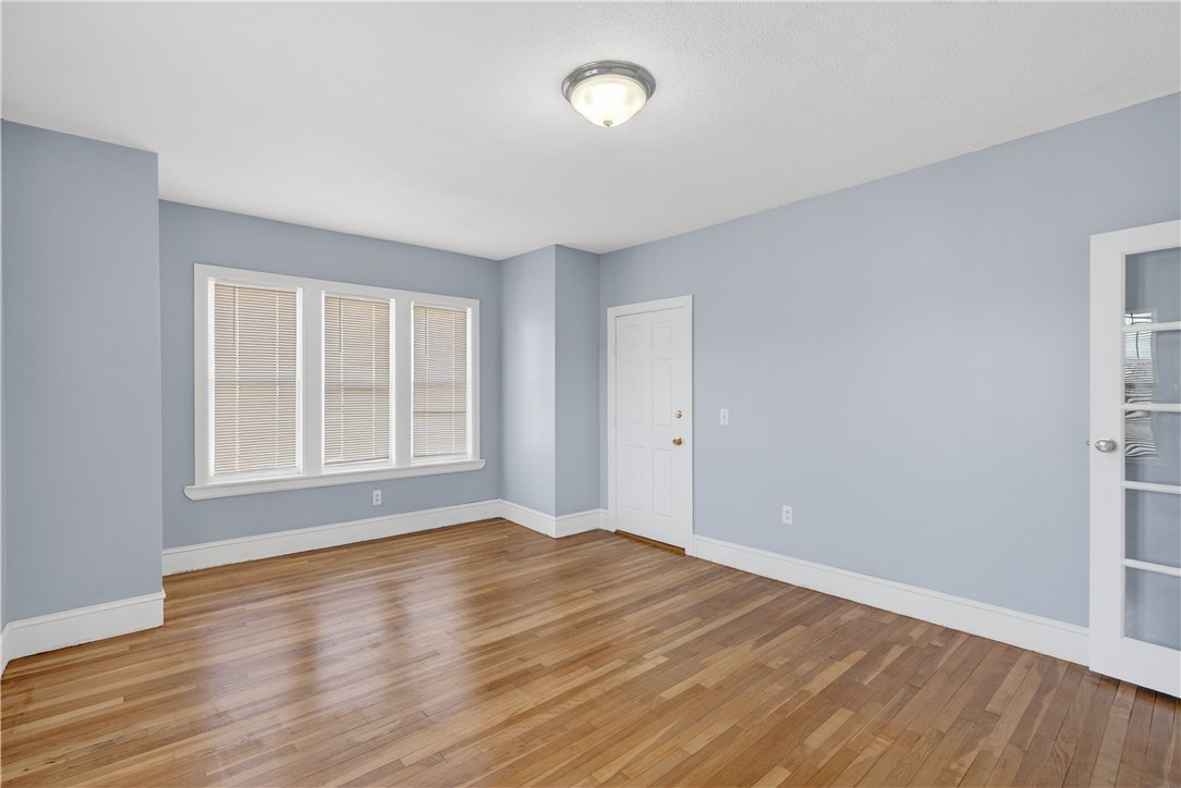108 Sumner Avenue Central Falls, RI 02863 - Photo 19 of 39