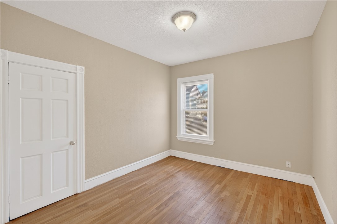 108 Sumner Avenue Central Falls, RI 02863 - Photo 20 of 39
