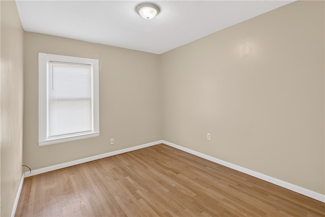 108 Sumner Avenue Central Falls, RI 02863 - Photo 25 of 39