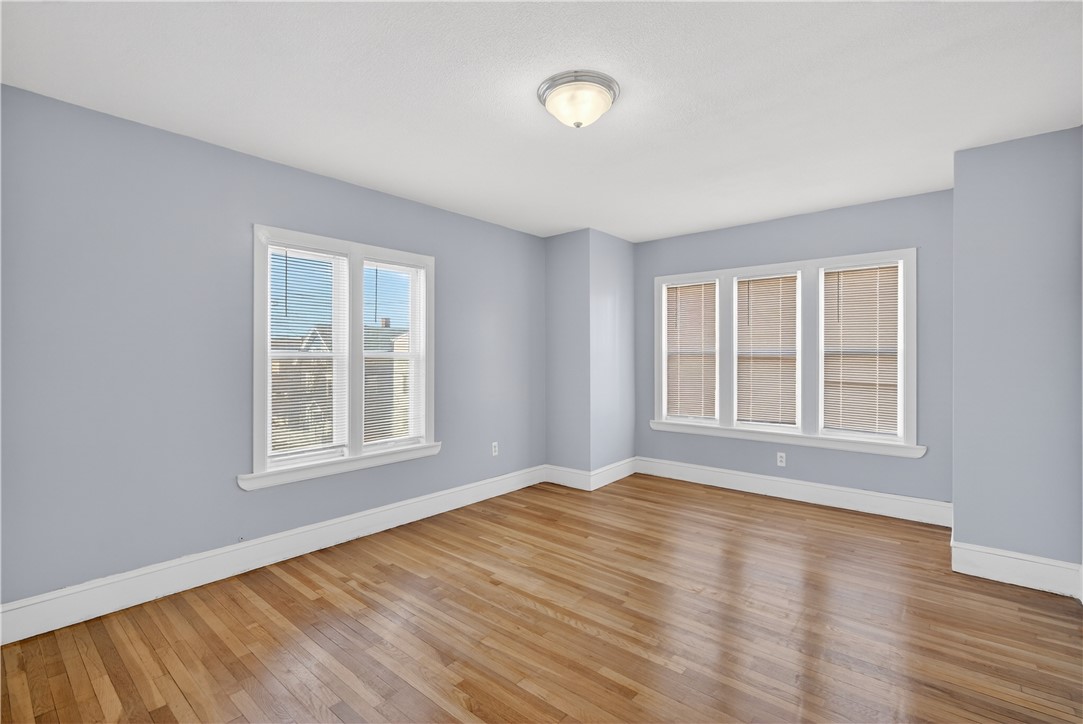 108 Sumner Avenue Central Falls, RI 02863 - Photo 7 of 39