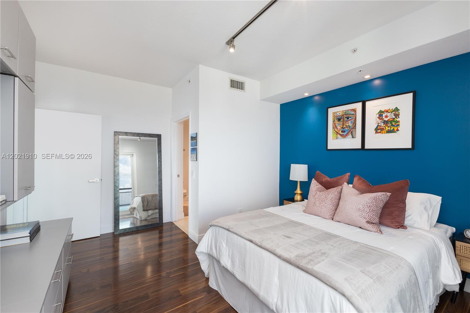 60 Southwest 13th Street, Unit 4613 Miami, FL 33130 - Photo 12 of 49