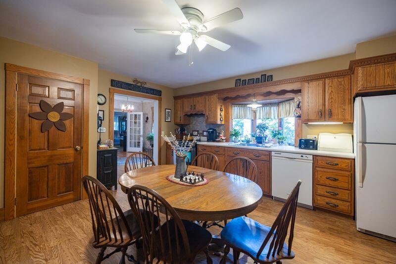 105 Franklin Street Rumford, ME 04276 - Photo 4 of 49 qLnoPDZQ.jpeg