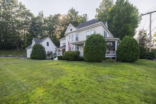 $399,900 | 105 Franklin Street, Rumford, ME 04276