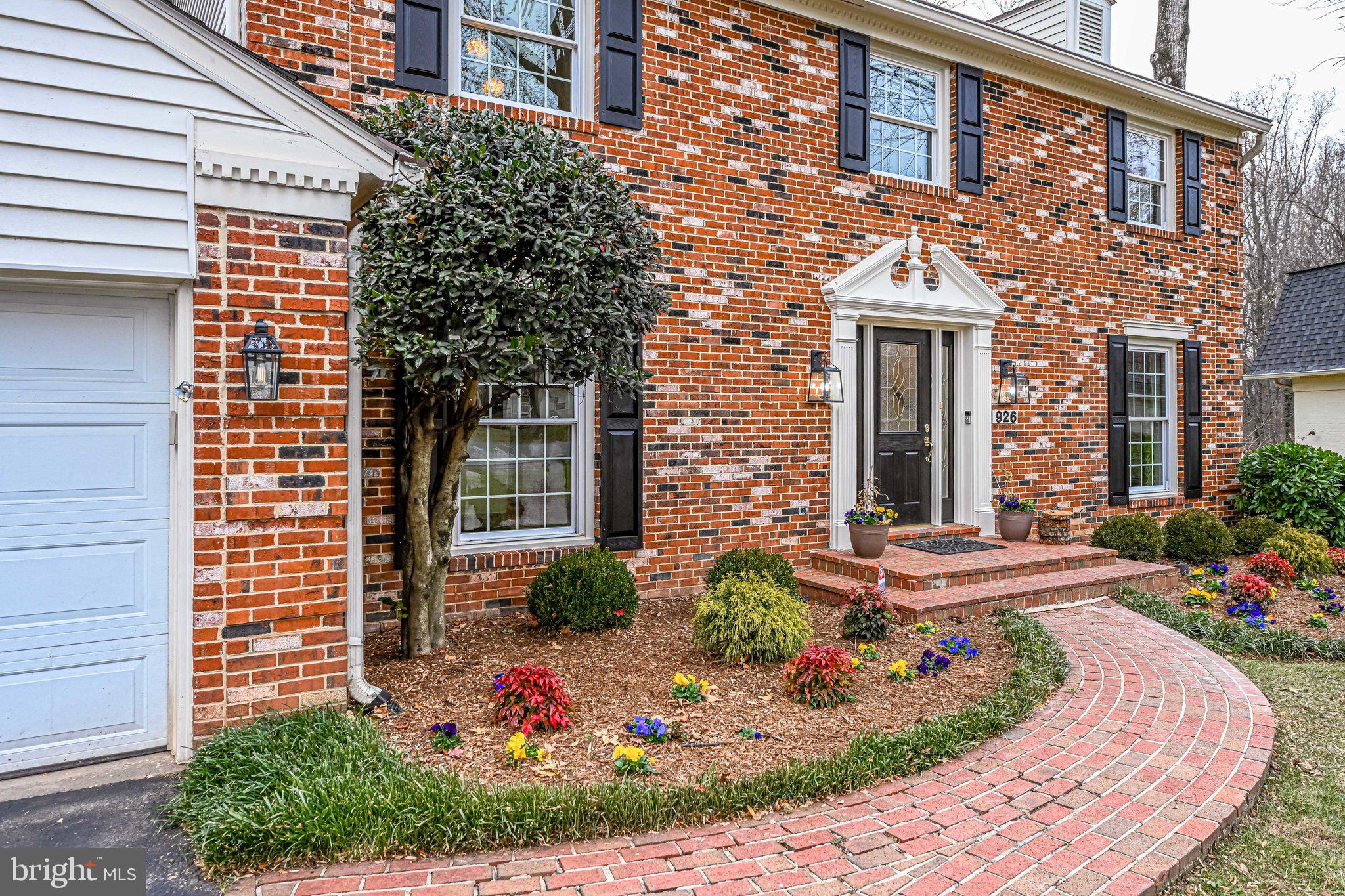 926 Ridge Drive McLean, VA 22101 - Photo 3 of 63