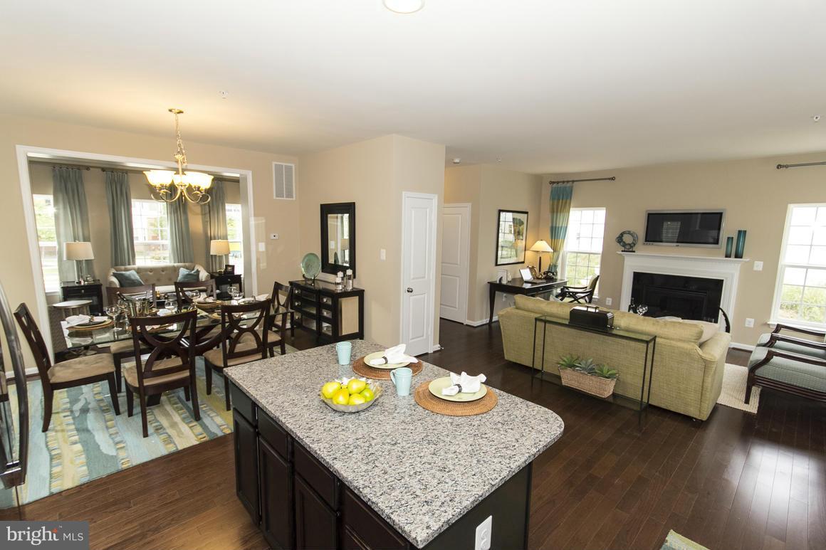 1646 Renaissance Drive Baltimore, MD 21221 - Photo 15 of 30 Kitchen