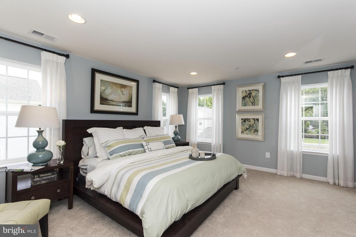 1646 Renaissance Drive Baltimore, MD 21221 - Photo 16 of 30 Bedroom (Master)