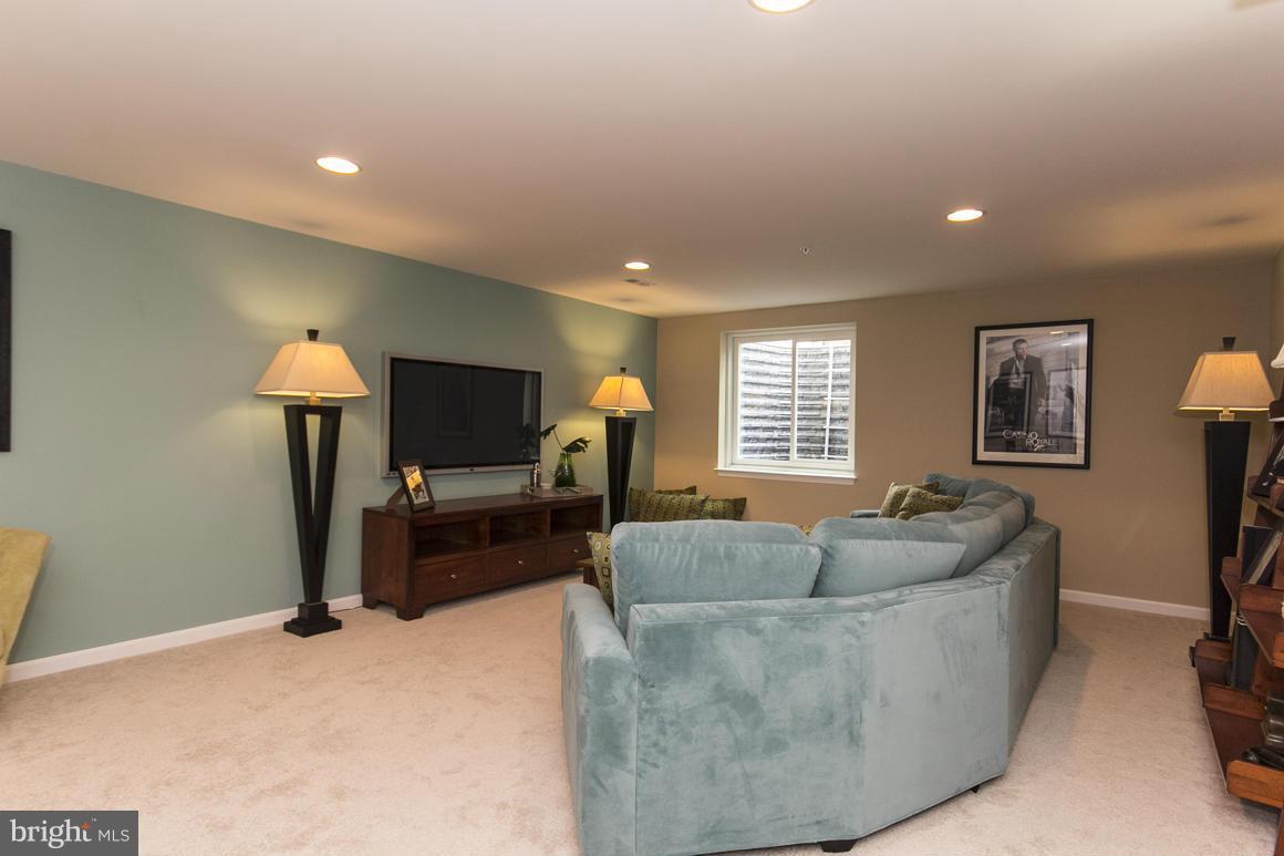 1646 Renaissance Drive Baltimore, MD 21221 - Photo 26 of 30 Basement