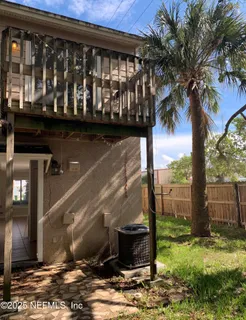 a view of a porch of the house