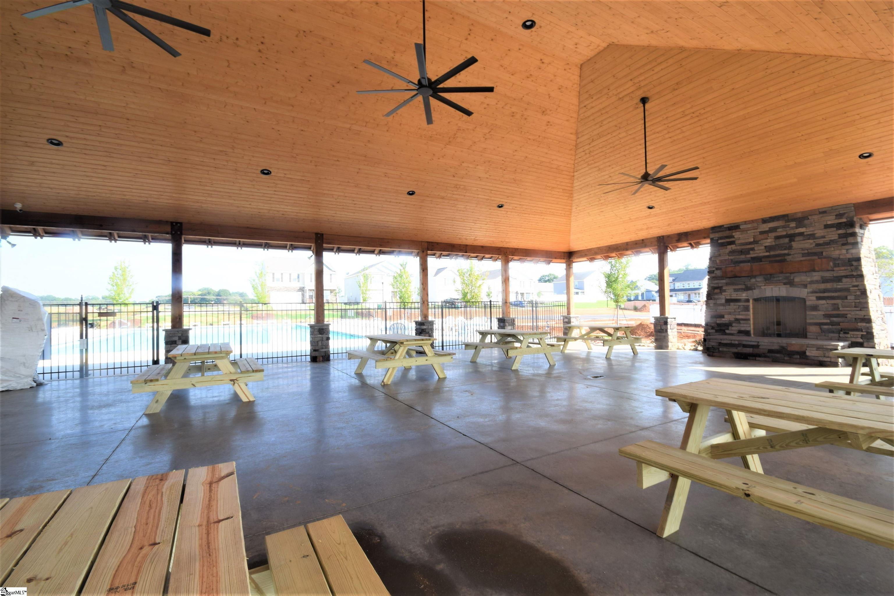 429 Fenwick Drive Woodruff, SC 29388 - Photo 6 of 8