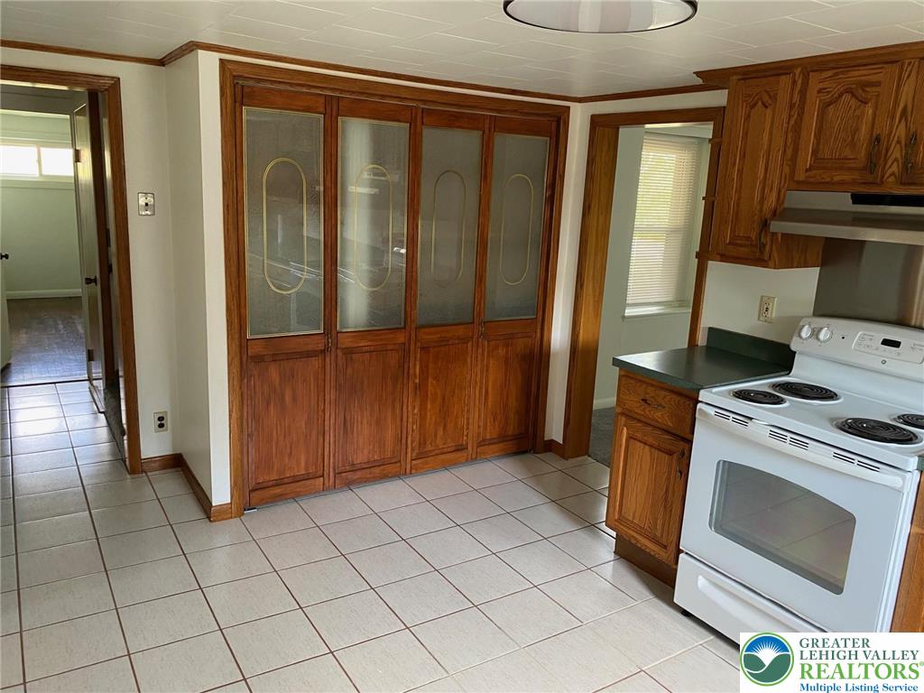 9046 Furnace Road Slatington, PA 18080 - Photo 5 of 15