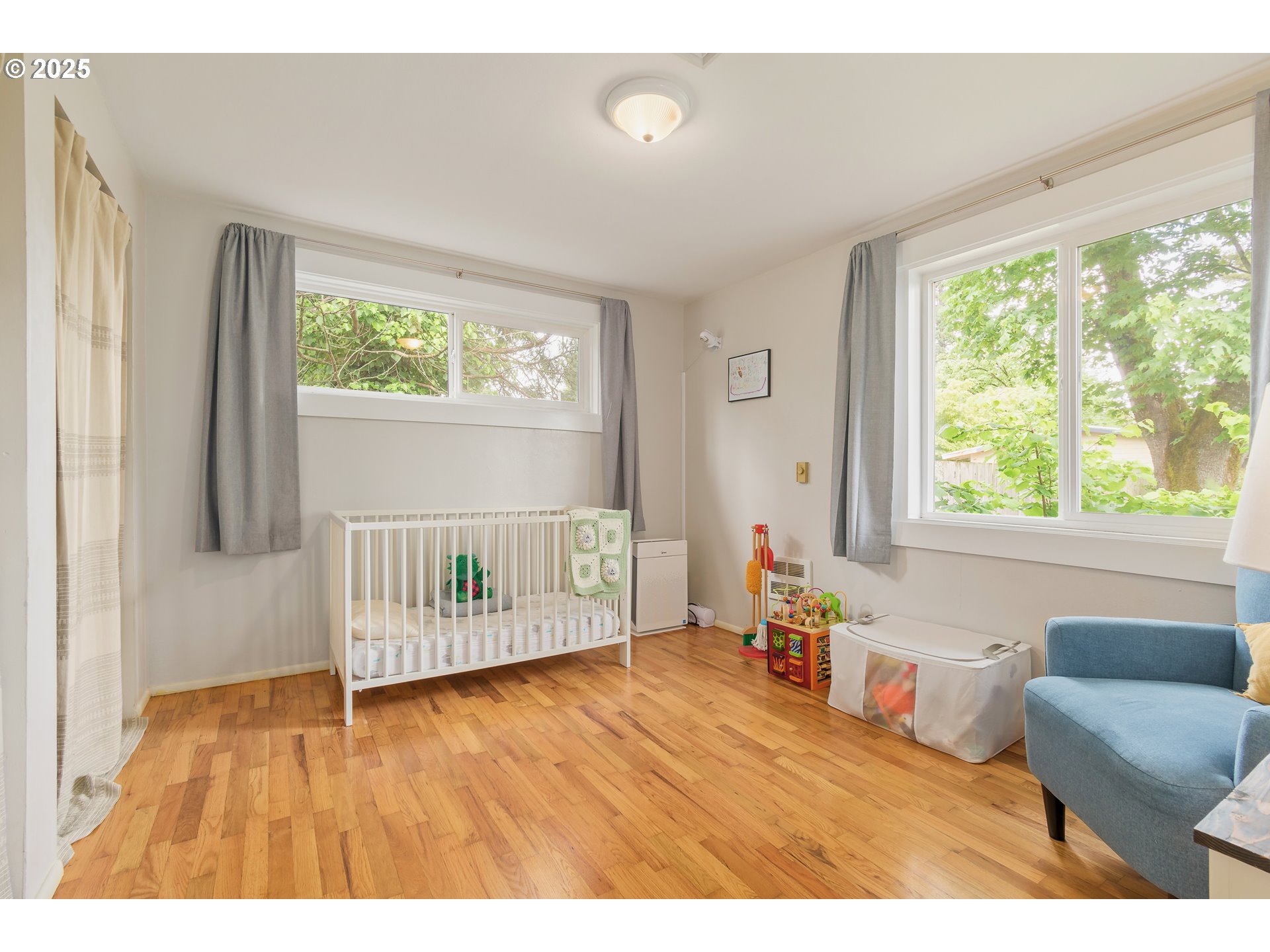 3417 Harlow Road Eugene, OR 97401 - Photo 25 of 40 a bedroom with furniture and a window