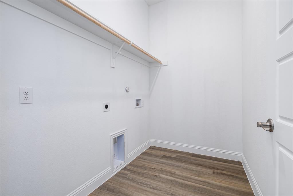 6044 Mango Drive Sanger, TX 76266 - Photo 15 of 27 a view of a small space