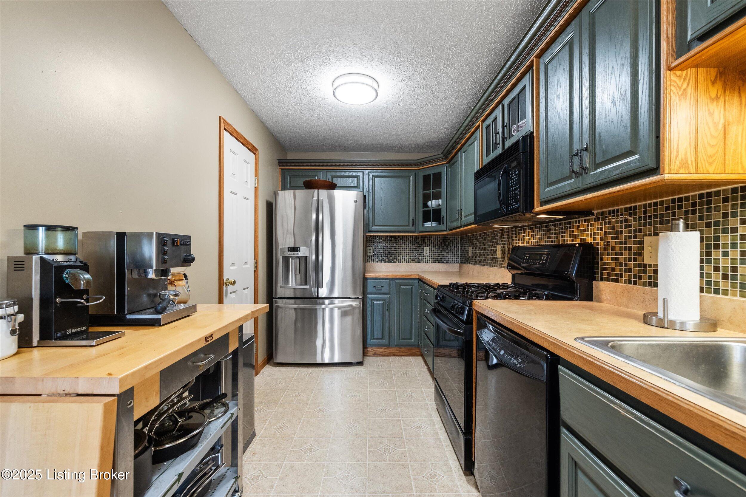 2392 Holt Ridge Road Bloomfield, KY 40008 - Photo 8 of 66 Kitchen