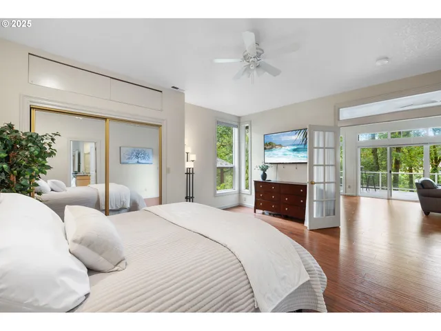 $889,900 | 690 North Shepherd Road, Washougal, WA 98671