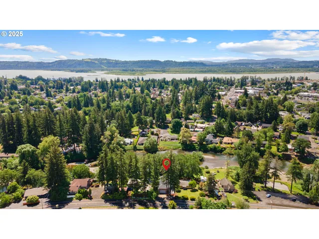 $889,900 | 690 North Shepherd Road, Washougal, WA 98671