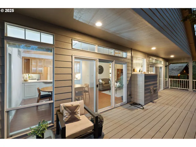 $889,900 | 690 North Shepherd Road, Washougal, WA 98671