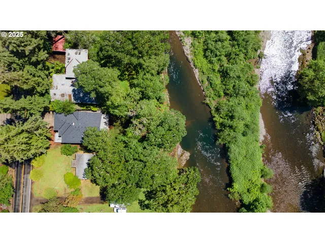 $889,900 | 690 North Shepherd Road, Washougal, WA 98671