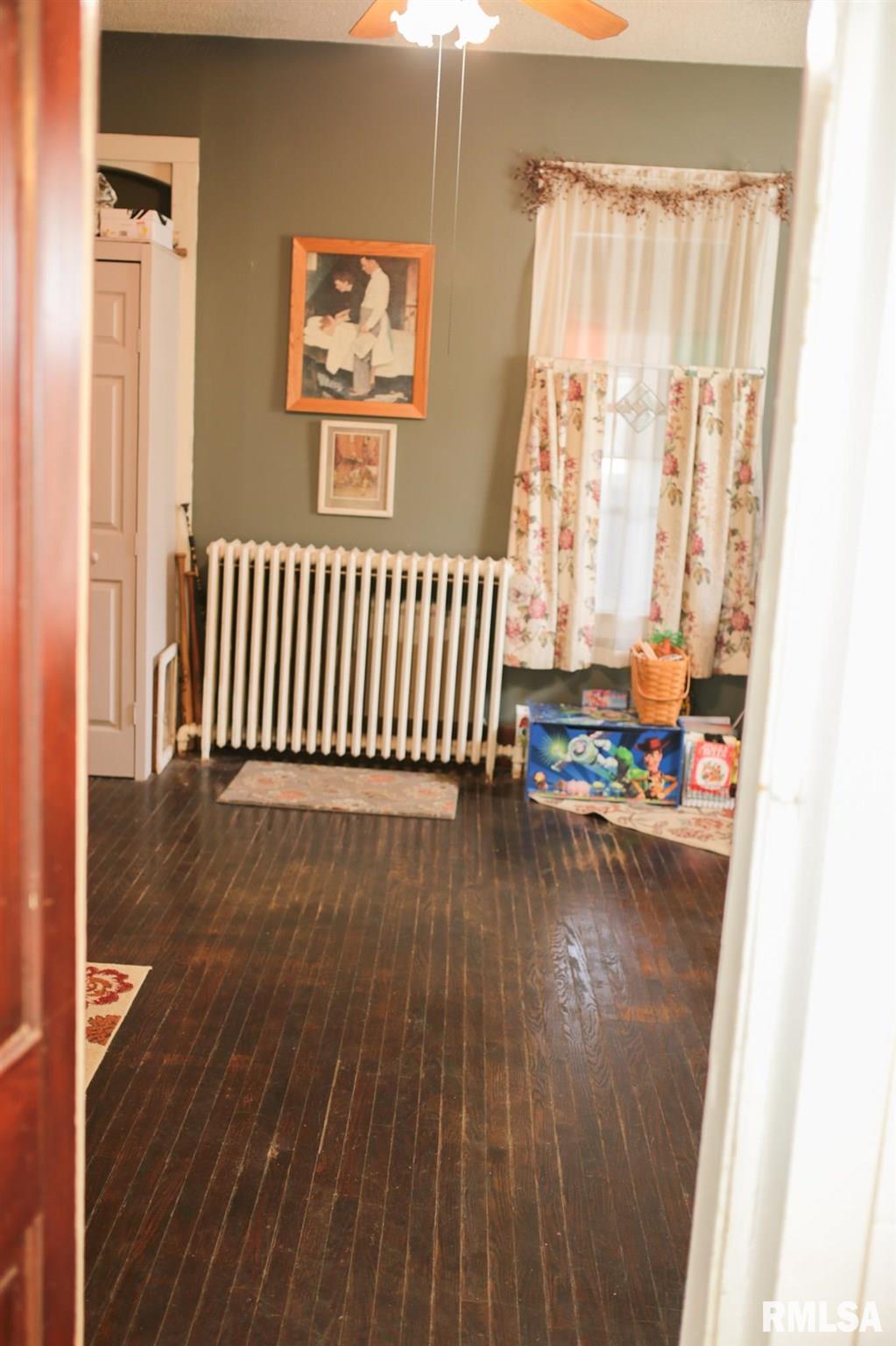 1305 Monument Avenue Springfield, IL 62702 - Photo 13 of 16 Gallery Image 13