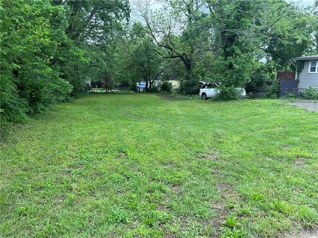 $15,000 | 421 West Sea Avenue, Independence, MO 64050