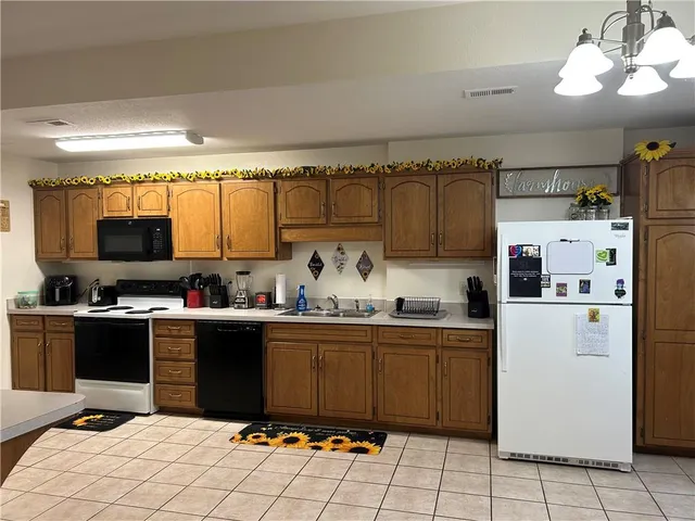 $275,000 | 514 Pawnee Street, Leavenworth, KS 66048