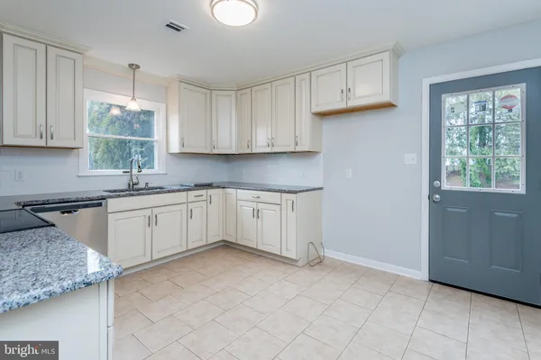 $2,000 | 129 Partridge Circle, Carlisle, PA 17013