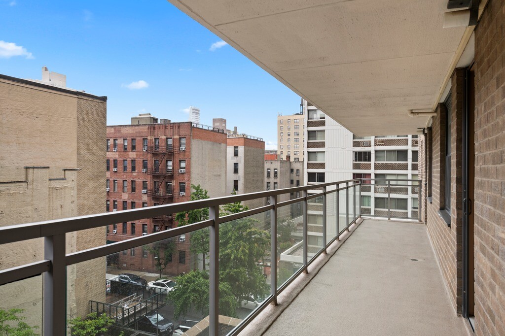 100 West 94th Street, Unit 5C Manhattan, NY 10025 - Photo 1 of 7 a view of balcony with city view