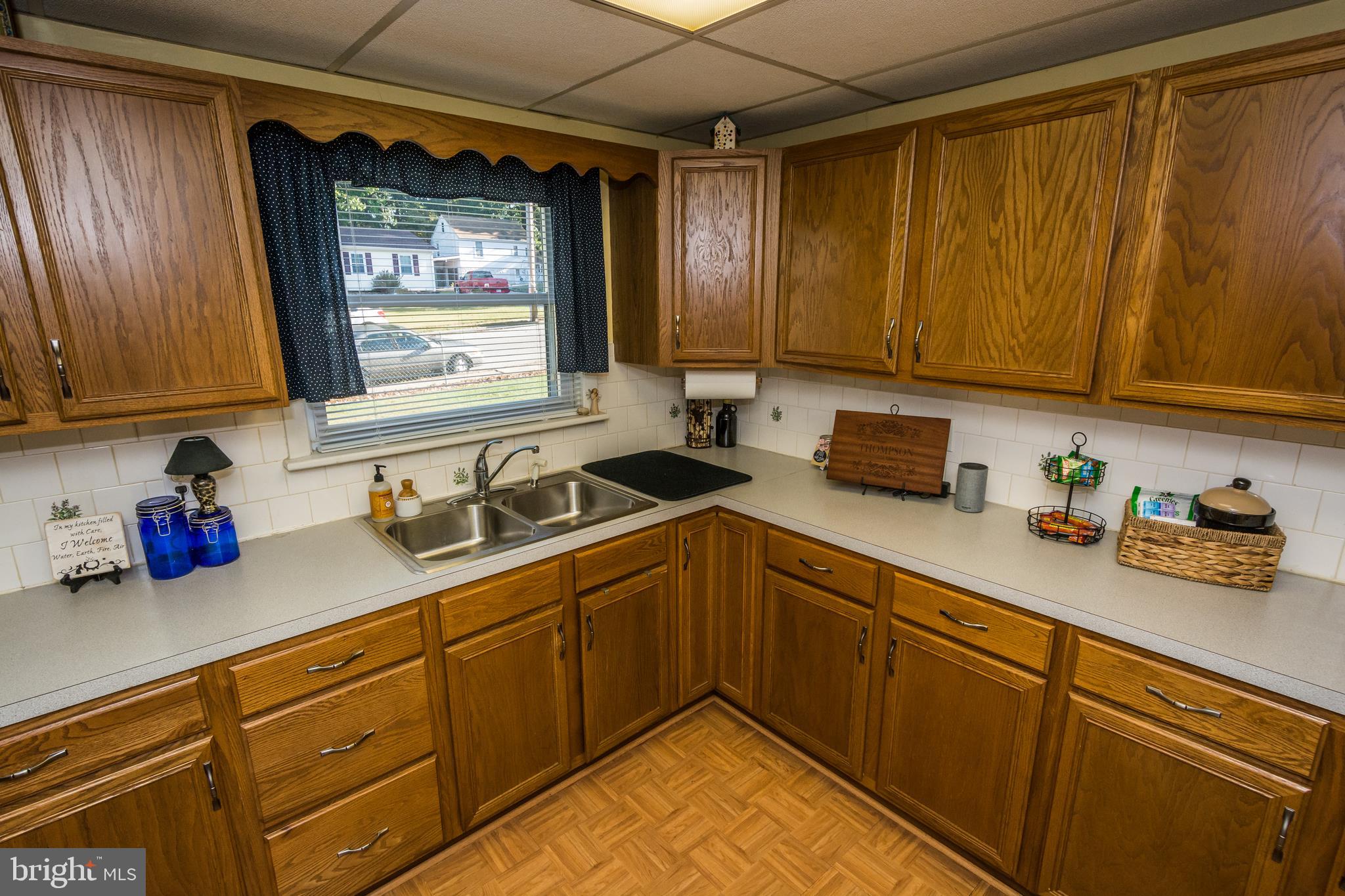 615 Riverside Road Baltimore, MD 21221 - Photo 21 of 50 Tons of Counter Space