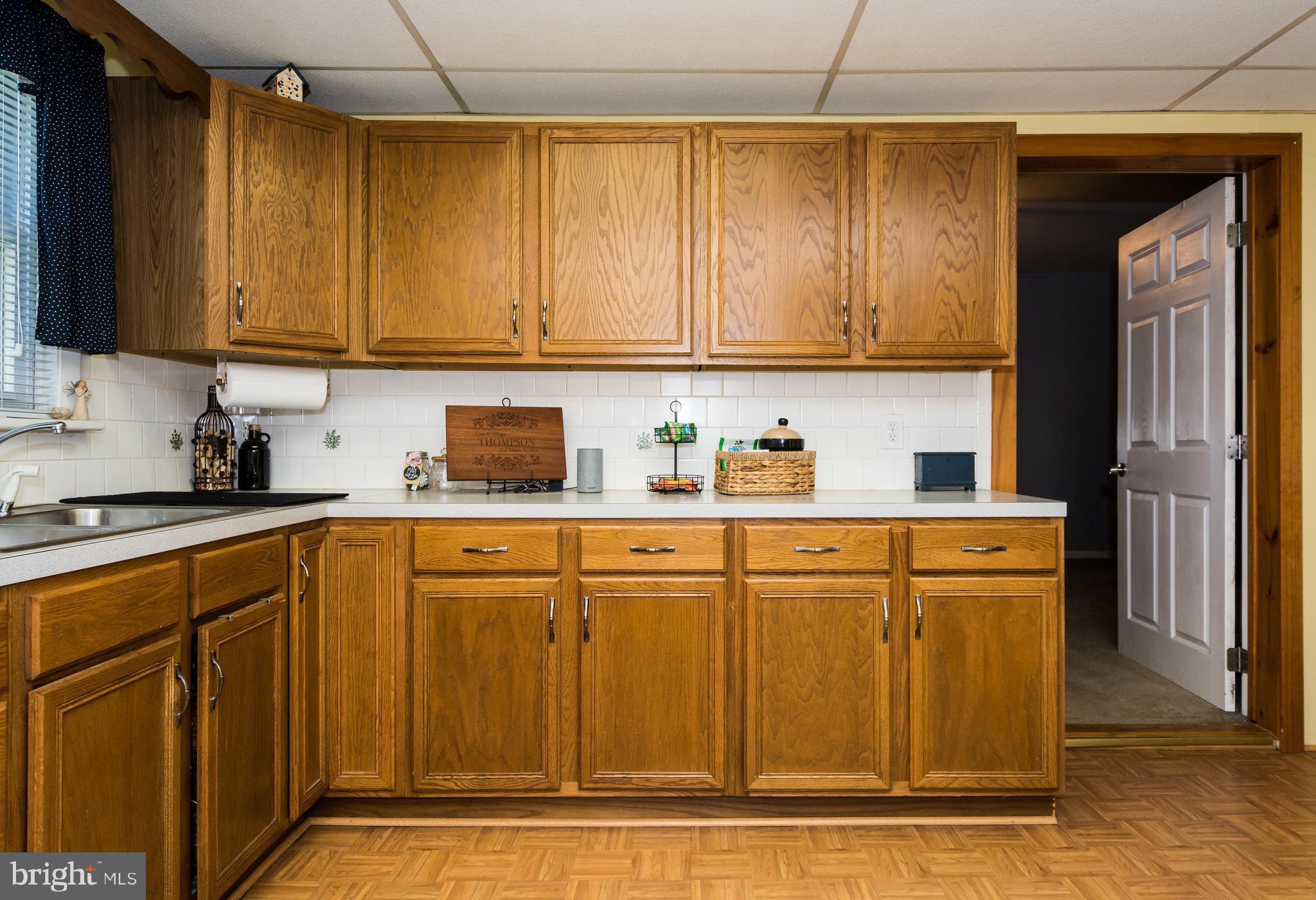 615 Riverside Road Baltimore, MD 21221 - Photo 22 of 50 Wood Cabinetry