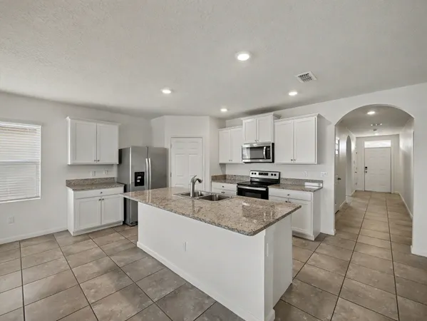 $2,650 | 12401 Arabella Drive, Port St. Lucie, FL 34987