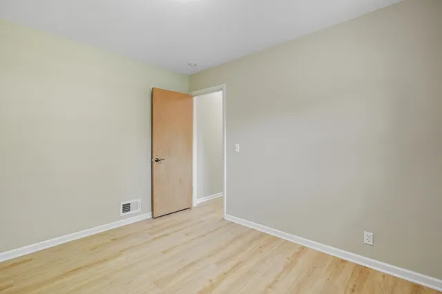 $1,995 | 4826 Idaho Avenue North, Crystal, MN 55428