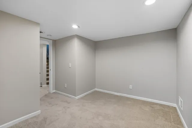 $1,995 | 4826 Idaho Avenue North, Crystal, MN 55428