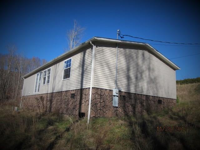 1 Bell Creek Road Dixie, WV 25059 - Photo 5 of 34 Gallery Image 5