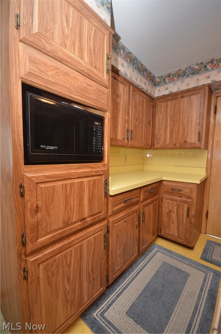 2242 Springfield Center Road Akron, OH 44312 - Photo 10 of 33 Gallery Image 10