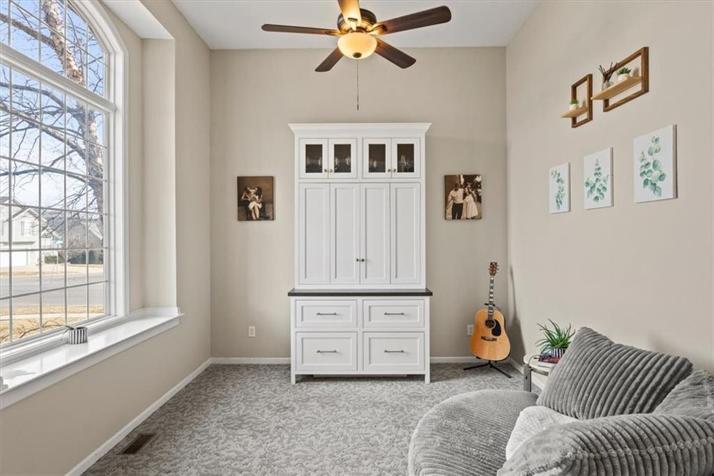 2312 Southwest Post Oak Court Lee's Summit, MO 64082 - Photo 11 of 32