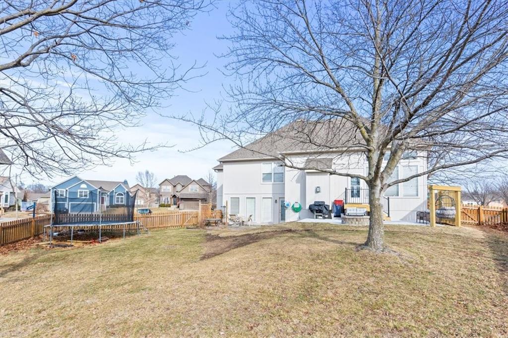 2312 Southwest Post Oak Court Lee's Summit, MO 64082 - Photo 28 of 32