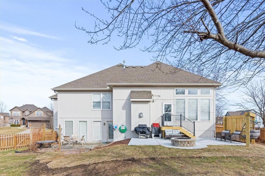 2312 Southwest Post Oak Court Lee's Summit, MO 64082 - Photo 29 of 32